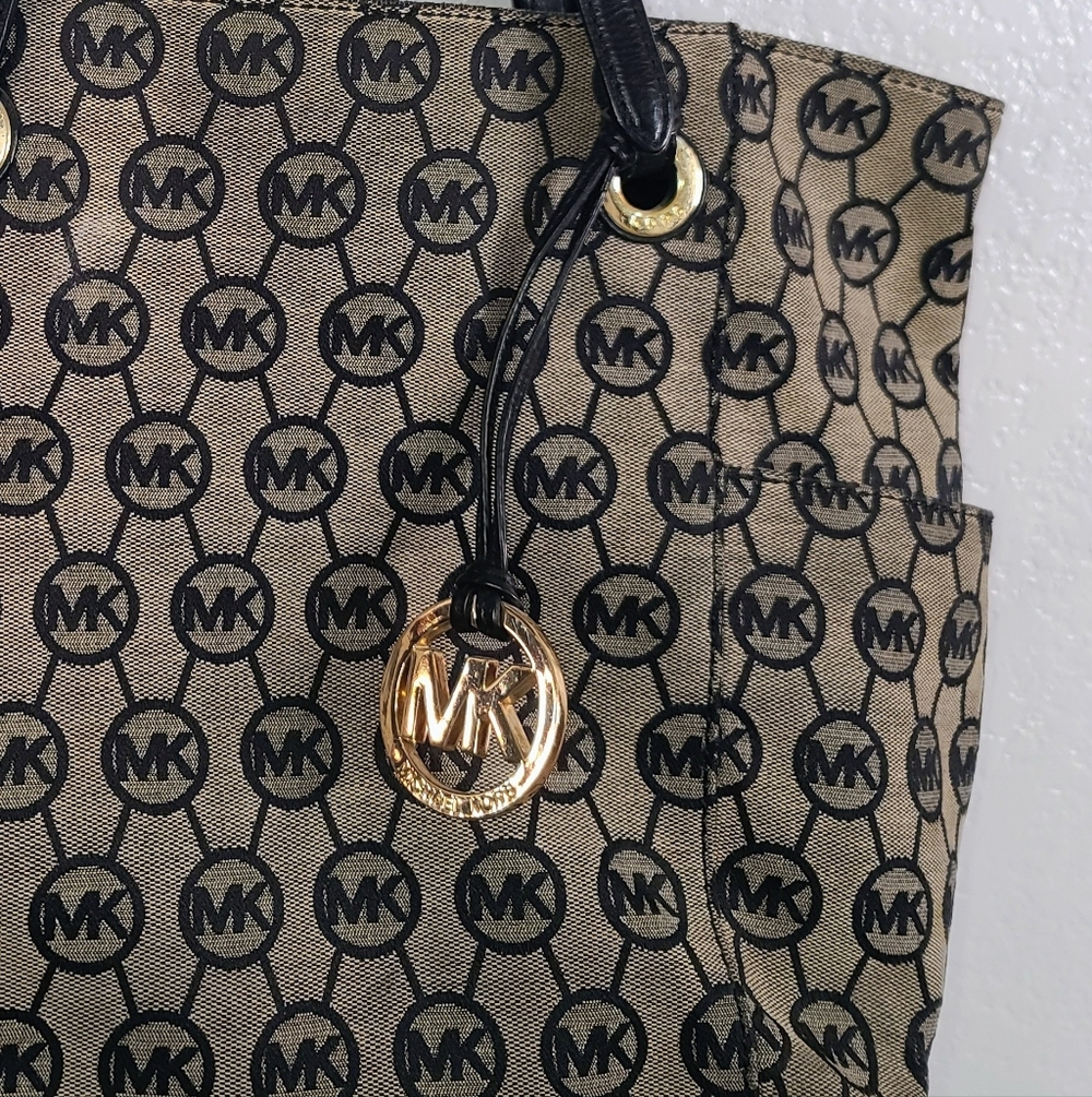 MK MICHAEL KORS LOGA SIGNATURE SHOULDER BAG - Picture 7 of 11